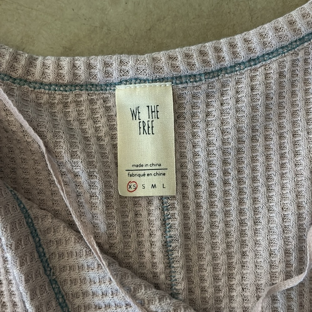 Lavender Pull Over - image 4